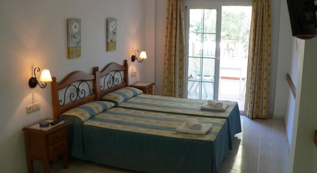 Apartamentos Casanova, Забронировать Апартаменты/квартира Нерха Axarquía, рядом с Playa Carabeillo