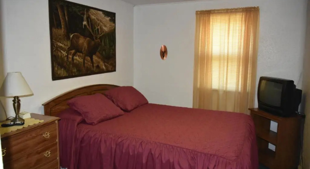 Апартаменты Deluxe Royals Inn Motel