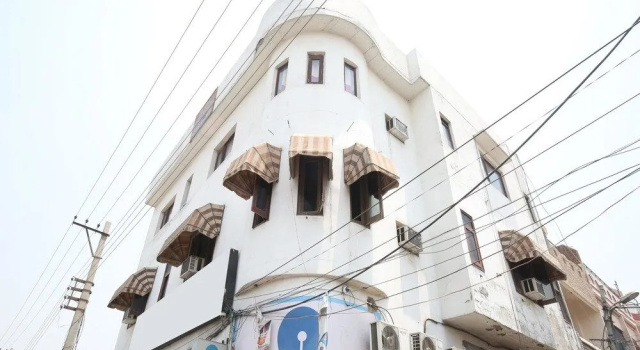 OYO 14621 Dream Residency