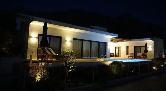 Villa Dimi private pool, sea view & 3 bedrooms, Забронировать Вилла Отели Центральной Эллады с бассейном, Бассейн