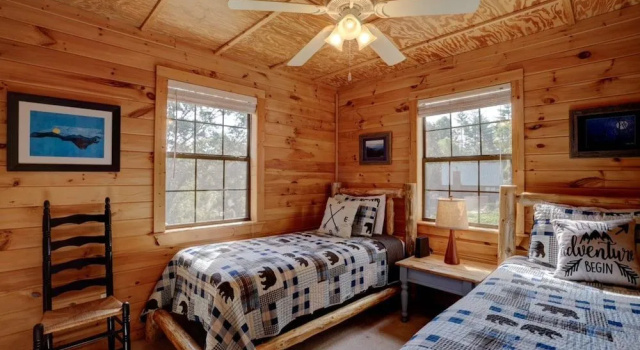 Amazing Adventure Cabin, Забронировать Дом для отпуска Отели Great Smoky Mountains National Park с парковкой, Парковка