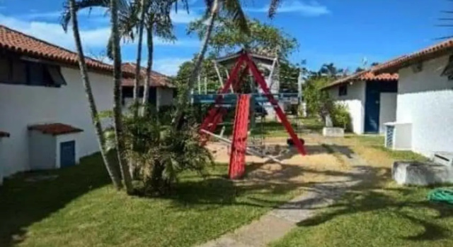 Aluguel de Flats condomínio Bangalô em Cabo Frio - BLOCO 15 APT 103, Забронировать Вилла Отели штата Рио-де-Жанейро с парковкой, Парковка