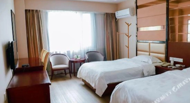 Jinhua Zhongtie Hotel, Забронировать Отель Отели Юэян с бассейном, Бассейн