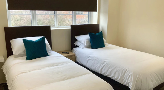 Eazzzy rooms Corby, Забронировать Отель Корби Нортгемптоншир
