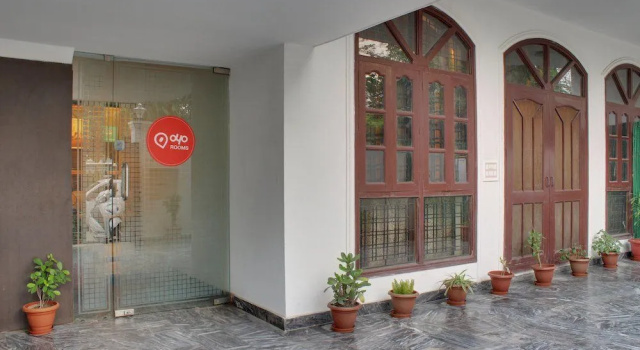 OYO Rooms Noida Golf Course, Забронировать Отель Отели штата Уттар-Прадеша 3 звезды, 3*