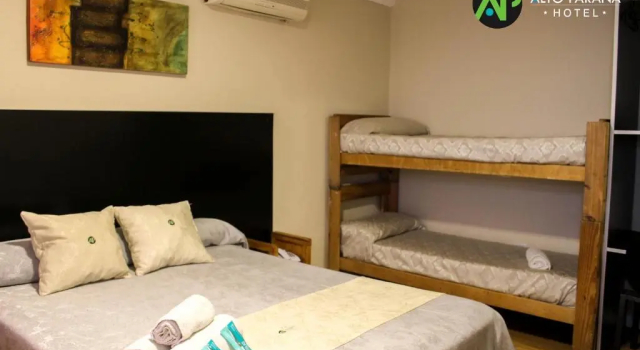 Четырёхместный номер Standard Hotel Alto Parana