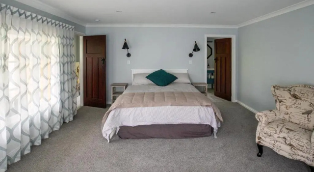 Birdsong Cottage, Забронировать Дом для отпуска Отели Веллингтона с парковкой, Парковка