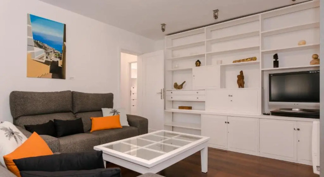 The Circular Villa - jacuzzi, hiking & vineyards, Забронировать Вилла Отели в центре Ла-Матанса-де-Асентехо, в центре