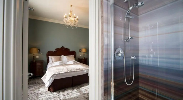 Номер Superior East Walls Hotel