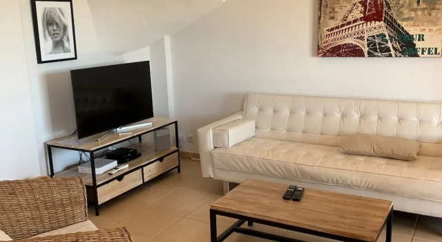 Family-Friendly Villa with Pool, Забронировать Отель Отели Сен-Тропе залива с бассейном, Бассейн