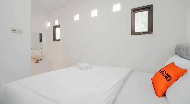 Одноместный номер Standard KoolKost Syariah near Bintaro Jaya Xchange