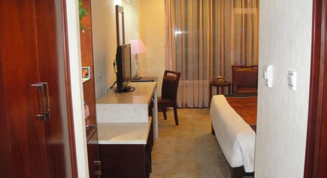 Sanlongzhongtian Hotel
