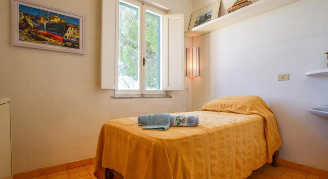 Beautiful Home in San Piero In Campo With Wifi and 4 Bedrooms, Забронировать Отель Отели и гостиницы Кампо-нель-Эльбы, Отель