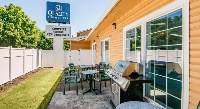 Номер Standard Quality Inn & Suites Albany Corvallis