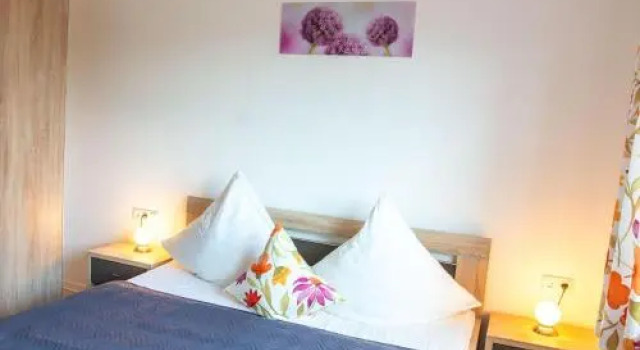 Luv- Am Kampland 20, Забронировать Отель Отели земли Шлезвиг-Гольштейн с парковкой, Парковка