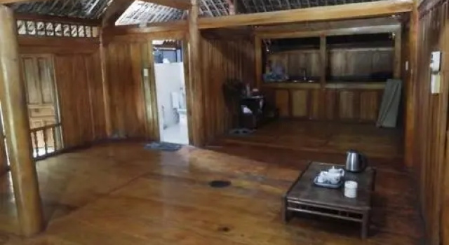 Quyets Jungle House