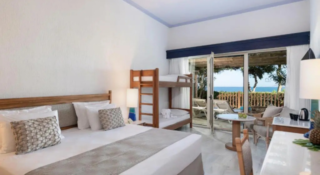 Двухместный номер Garden Deluxe Leptos Panorama Hotel