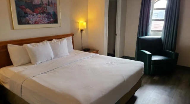 Двухместный люкс Deluxe La Quinta Inn by Wyndham Farmington