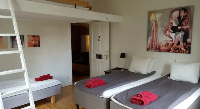 Четырёхместный номер Standard с видом на сад HagbackensGård Bed&Breakfast