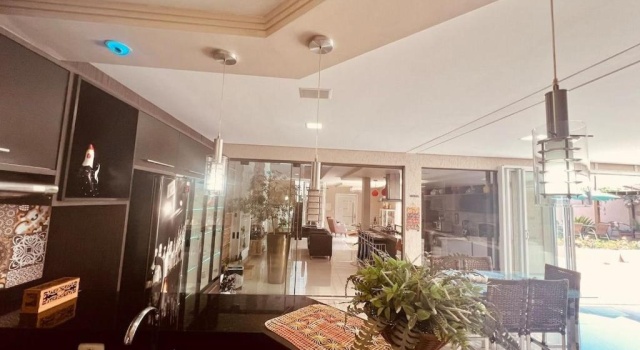 Вилла Casa Luxo com Piscina de Borda Infinita