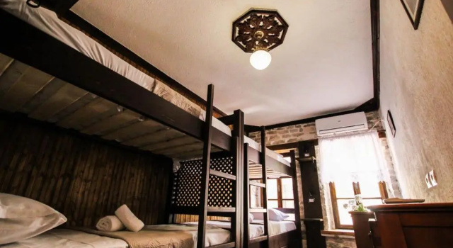 Trigona Guest House & Hostel, Забронировать Хостел Хостелы Гирокастры, Хостел