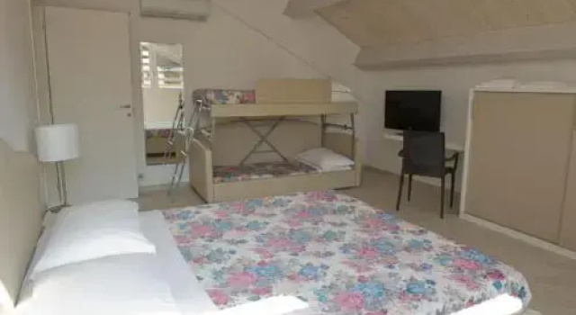 Camera & Caffè Cenni, Забронировать Отель Отели Равенны 4 звезды, 4*
