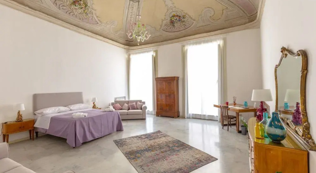 Casa degli Affreschi Palazzo Lungarini