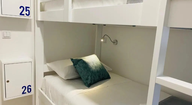 Кровать в общем номере (мужской номер) Family Hostel Costa Nova