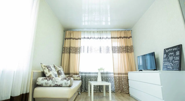50 Let Oktjabrja odnokomnatnye apartamenty, Забронировать Апартаменты/квартира Центральный район 