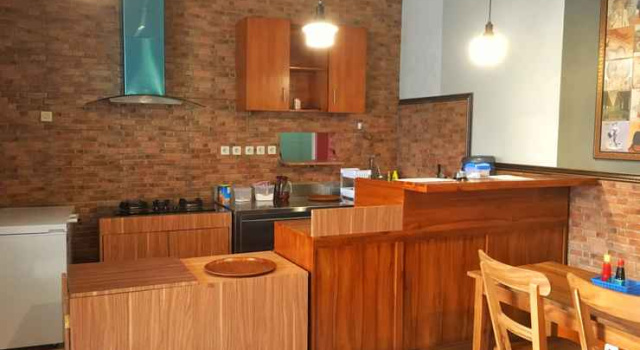 Guest House Griya Alsis, Rezervasyon Misafirhane Sleman Yogyakarta Province
