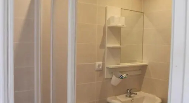 Кровать в общем номере Loredo Surf House
