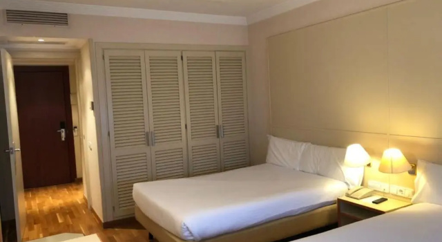 Семейный номер Standard Hotel Urpí