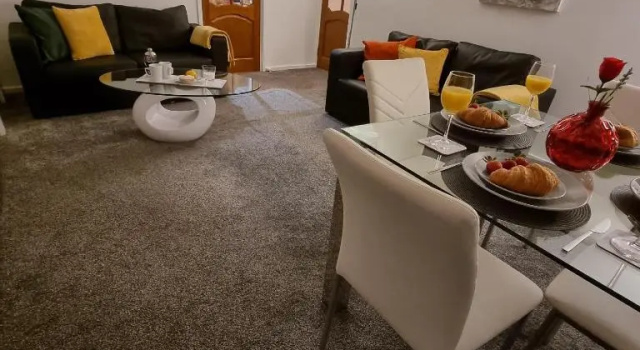 Апартаменты PREMIER - Whifflet Apartment