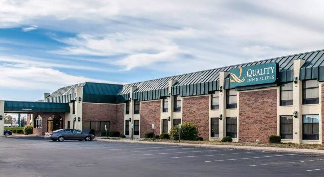 Quality Inn & Suites Shelbyville I-74, Забронировать Отель Шелбивилл Индиана