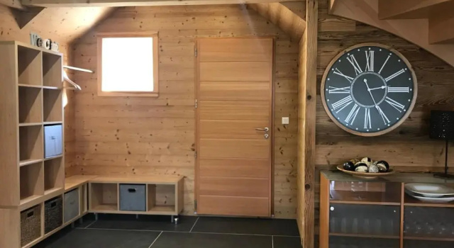 Chalet Barbara with swimming pool in the heart of Oisans, Reservar Chalé Le Bourg-dʼOisans 