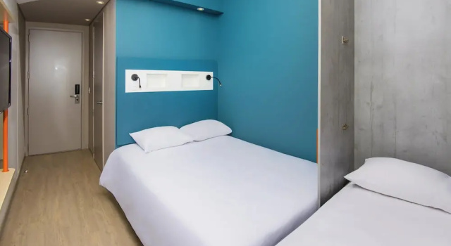 Номер Standard ibis budget Medellín Itagüí Metro