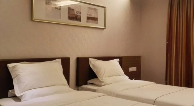 Shenzhen Futian Huaqiang South Feiyuan Hotel, Забронировать Отель Футянь Шэньчжэнь