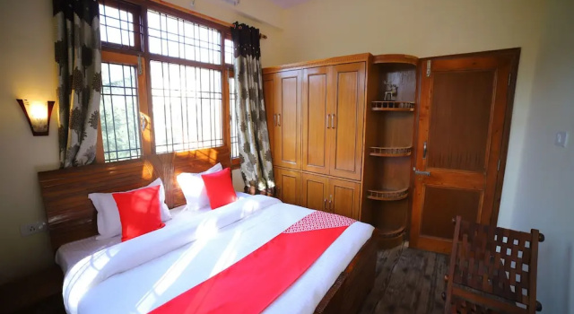 OYO 12125 Home 3BHK Shimla Woods, Забронировать Отель Шимла 