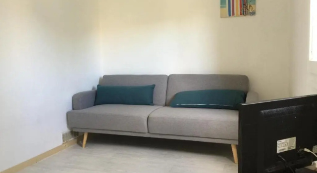 Коттедж Villa Tim avec piscine commune et à deux pas de la plage