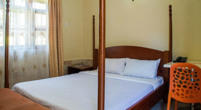 Camera Executive Kabalega Resort