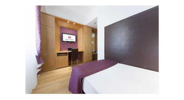 Одноместный номер Standard Hotel Royal Caserta