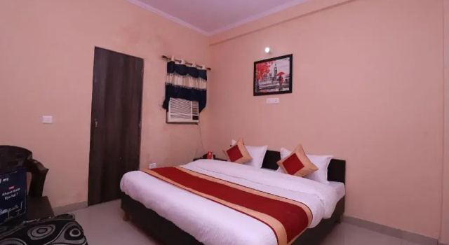 OYO Rooms Jaipuria Mall Indirapuram