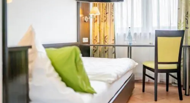My Airport Hotel STUTTGART-AIRPORT-MESSE, Забронировать Отель Отели Лайнфельден-Эхтердинген 3 звезды, 3*