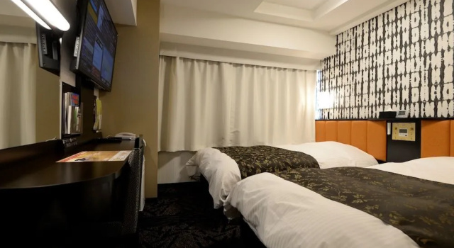 APA Hotel Tsukuba Expo Memorial Park Ekimae, Забронировать Отель Отели Цукуба с парковкой, Парковка