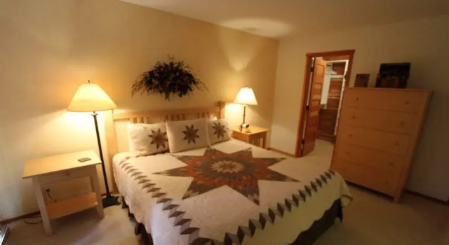 #489 Beautiful Snowcreek Retreat, Забронировать Отель Маммот-Лейкс Маммот