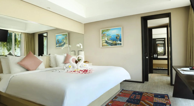 The Akmani Legian