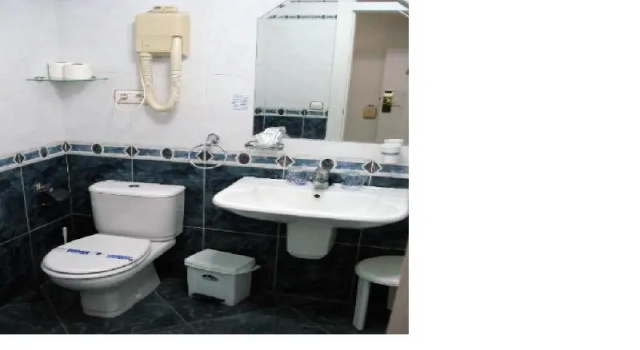 Одноместный номер Standard с балконом и с видом на море Hotel Villa de Laredo