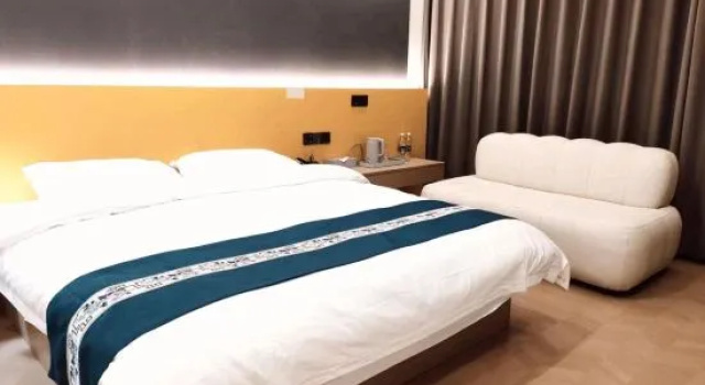 Luoyang Jingyou B&B (Luoyi Ancient City Cross Street Branch), Забронировать Отель «постель и завтрак» Лоян Хэнань