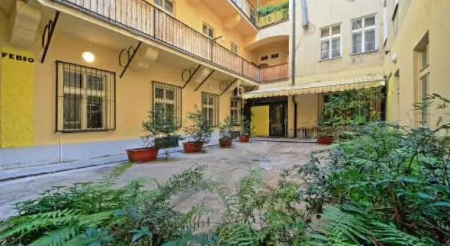 Rose Apartment, Забронировать Апартаменты/квартира Прага Чехия, рядом с Башня Генри