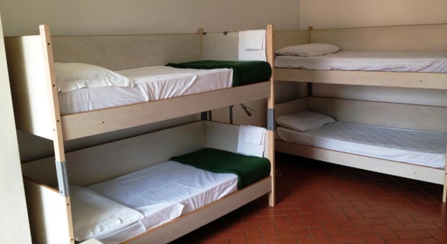 Кровать в общем номере Ospitalia del Mare Hostel